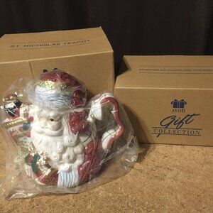 2001 AVON GIFT COLLECTION ST. NICHOLAS TEAPOT & SUGAR & CREAMER